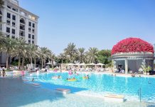 SOAK IN THE VIBES OF A LUXURIOUS POOLSIDE BRUNCH AT LA PISCINA THIS SUMMER