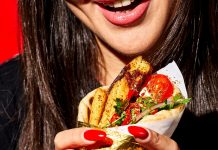 THE MAD GREEKS OPENS NEW JUMEIRAH LAKE TOWERS LOCATION