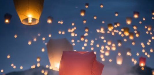 A Golden Invitation to Loy Krathong 2025 Step into a night of a thousand lights – where gratitude, hope, and harmony shine across Thailand’s rivers and skies.
