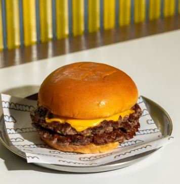 MANNA SMASH-BURGER: FROM LONDON’S ORIGINAL TO ALSERKAL AVENUE