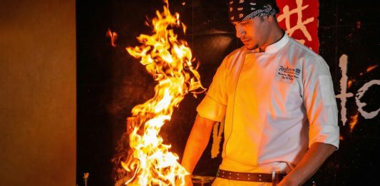 Radisson Blu Hotel Dubai Deira Creek Unveils Elevated Dining Experiences with the Launch of “Enter the Dragon” Supper Club and “Greenhouse Social” Family Brunch at Boulvar